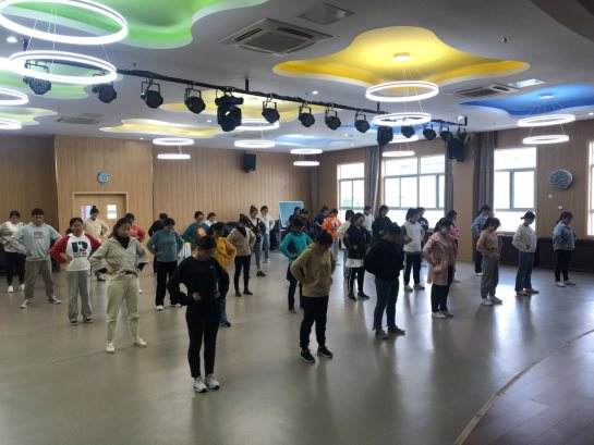 D:\教育教学\园本培训\活动报道\2020年下半学期\社团啦啦操美篇\图4.jpeg